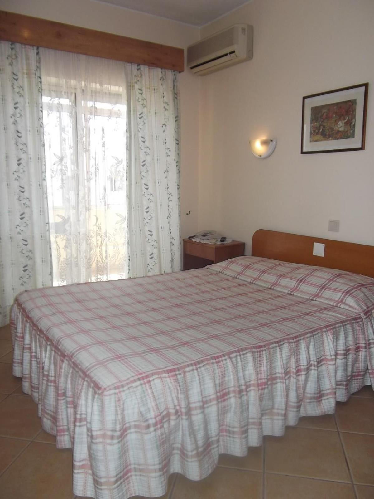 Bed and Breakfast Residencial Nosso Paraiso Quarteira Pokoj fotografie